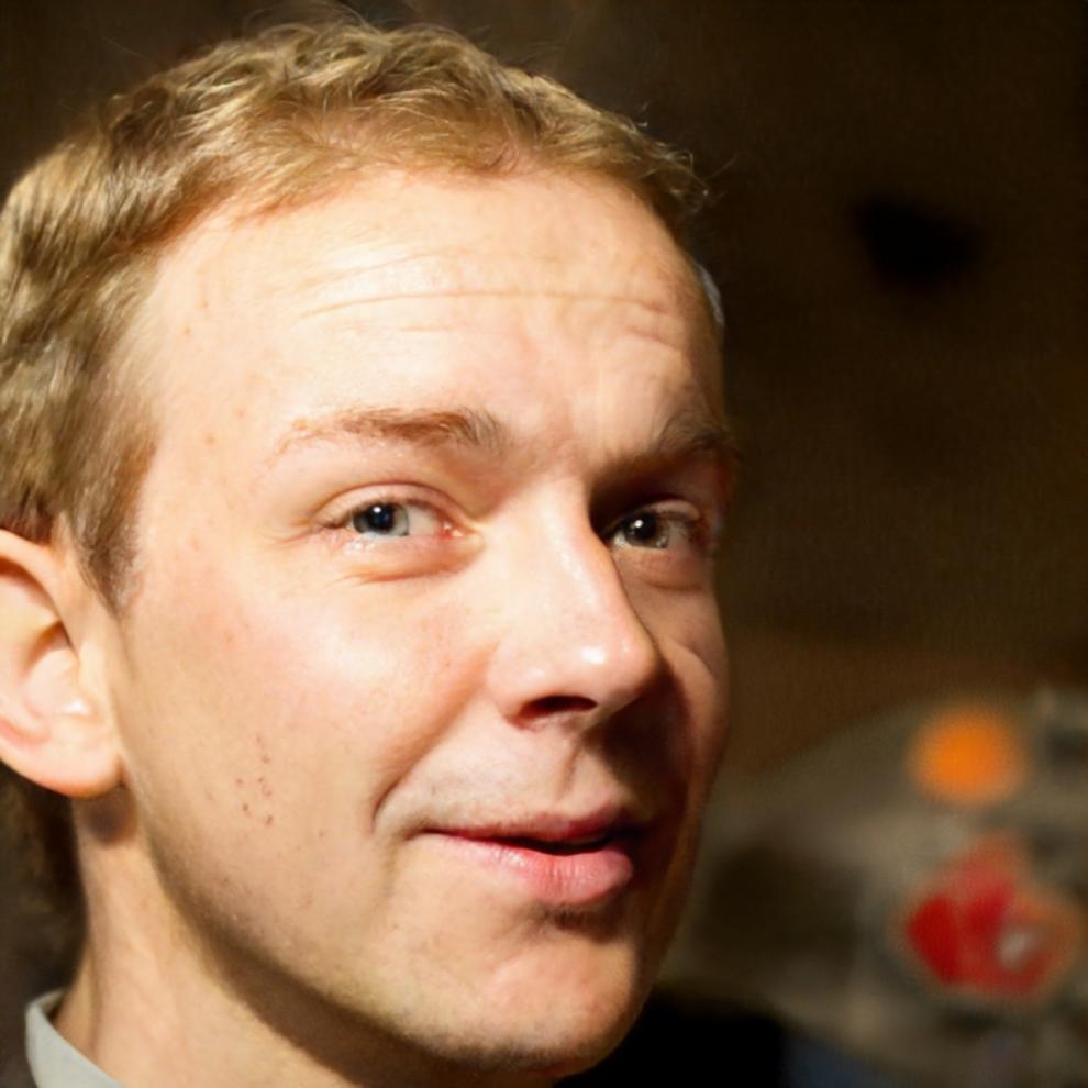Portrait de Romain Beauvallet, coordinateur des programmes à distance